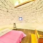 Trulli Bovio * アルベロベッロ